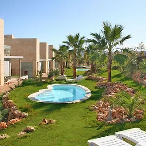 https://l-escala-resort.catalonia-hotels.com